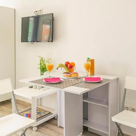 Amazing In With Internet, Outdoor Swimming Pool And Swimming Pool 公寓 *