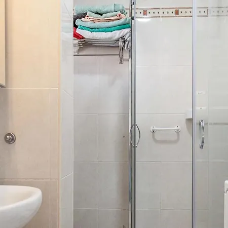 Amazing In With Internet, Outdoor Swimming Pool And Swimming Pool *